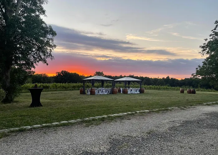 Bordeaux Chateau Lafleur Hotel *